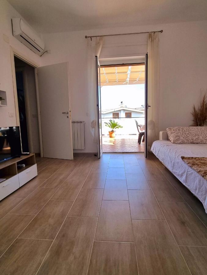 Ferienwohnung Attico Con Terrazzo Relax Ladispoli Exterior foto